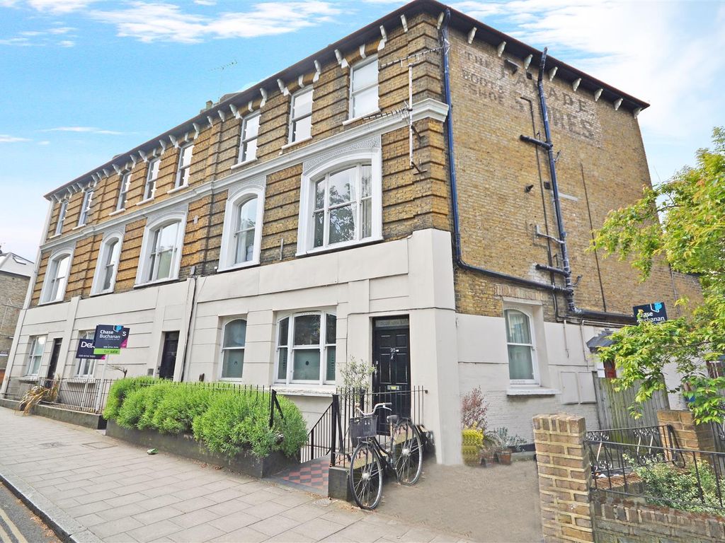 2 bed flat for sale in St. Margarets Road, St Margarets, Twickenham TW1