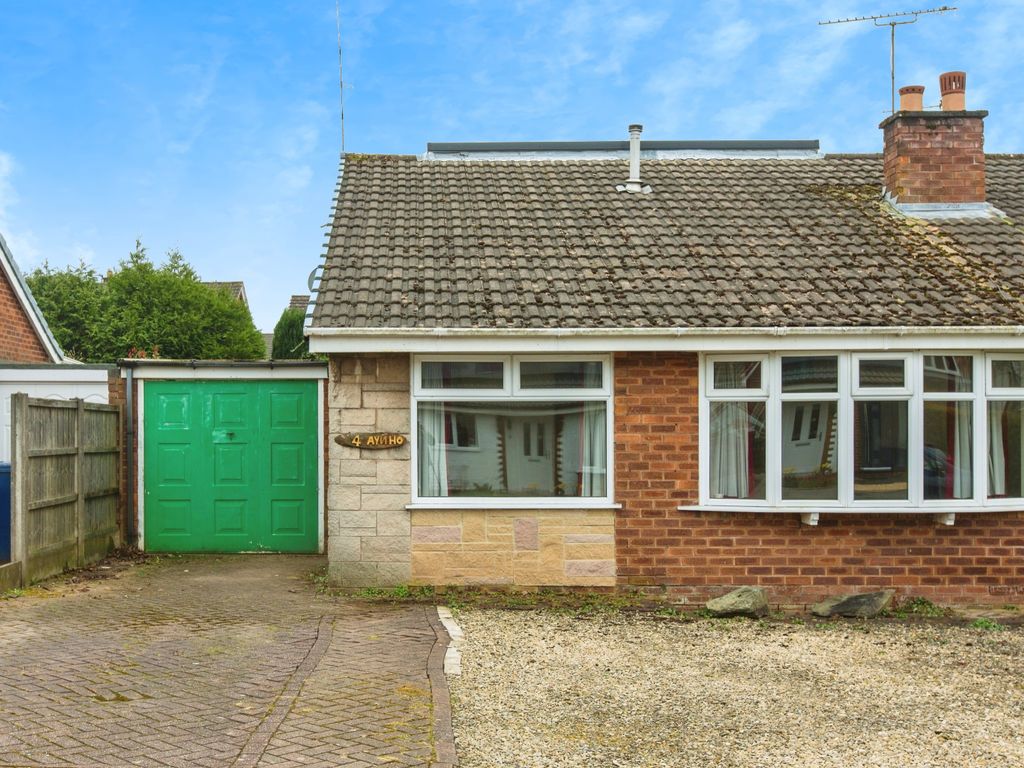 3 bed bungalow for sale in Mardale Crescent, Leyland, Lancashire PR25