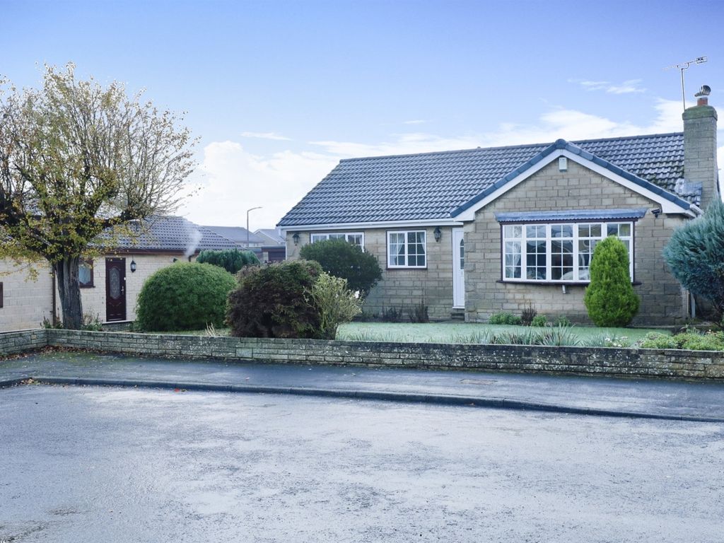 3 bed detached bungalow for sale in Beverley Gardens, Cusworth, Doncaster DN5 Zoopla