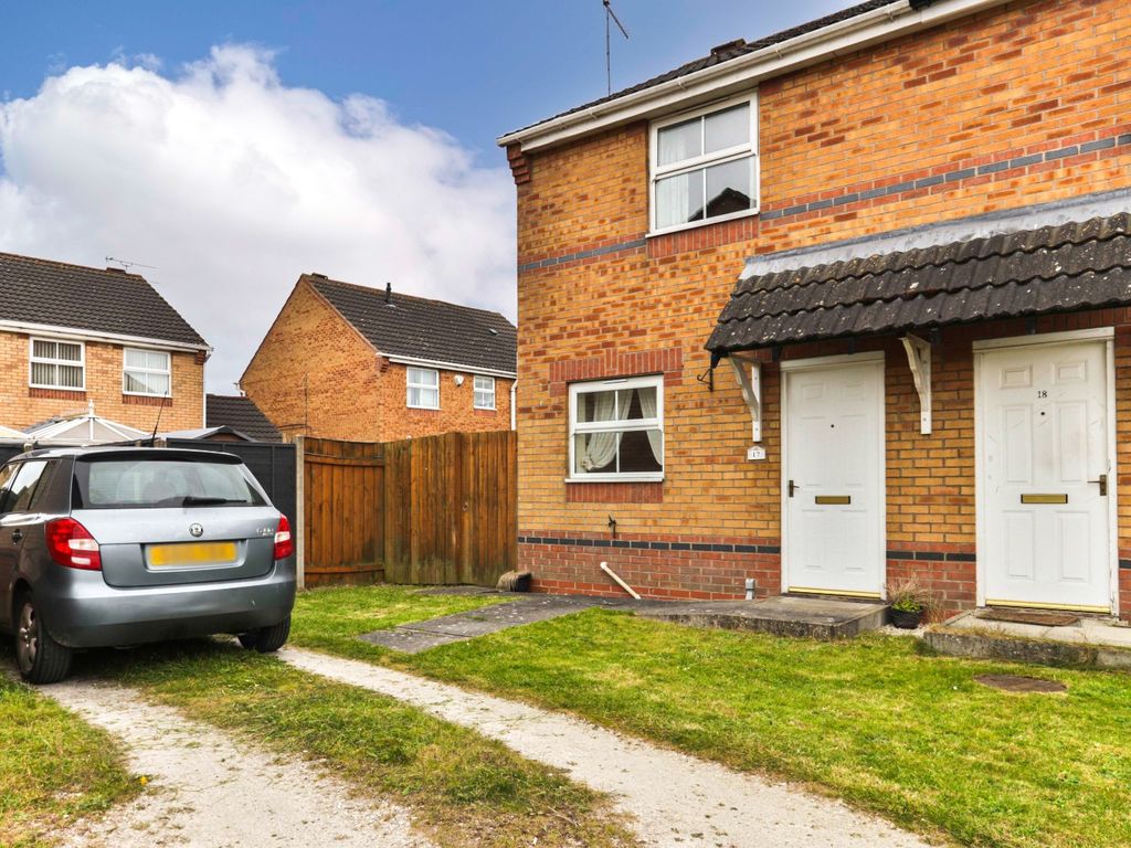 2 bed semidetached house for sale in Bowmont Way, Kingswood, Hull HU7