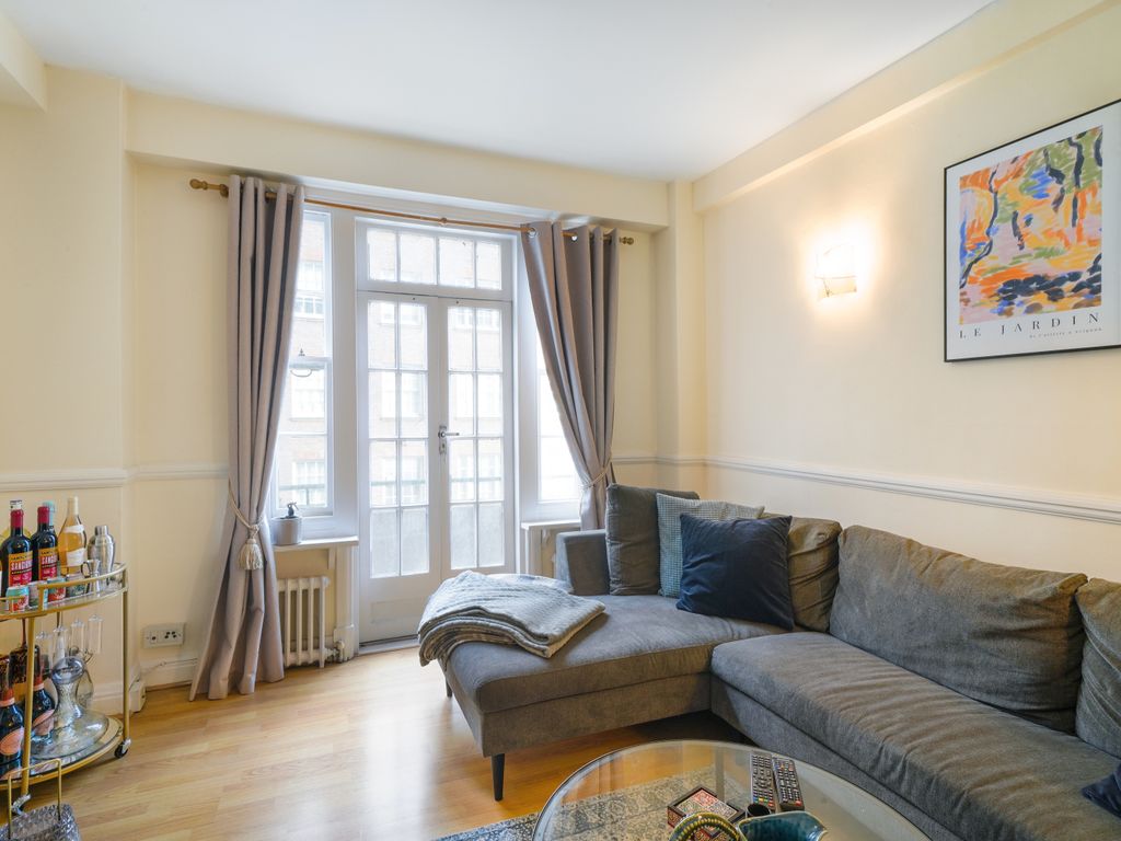 2 bed flat to rent in Apsley House, 2329 Finchley Road NW8, £3,000 pcm