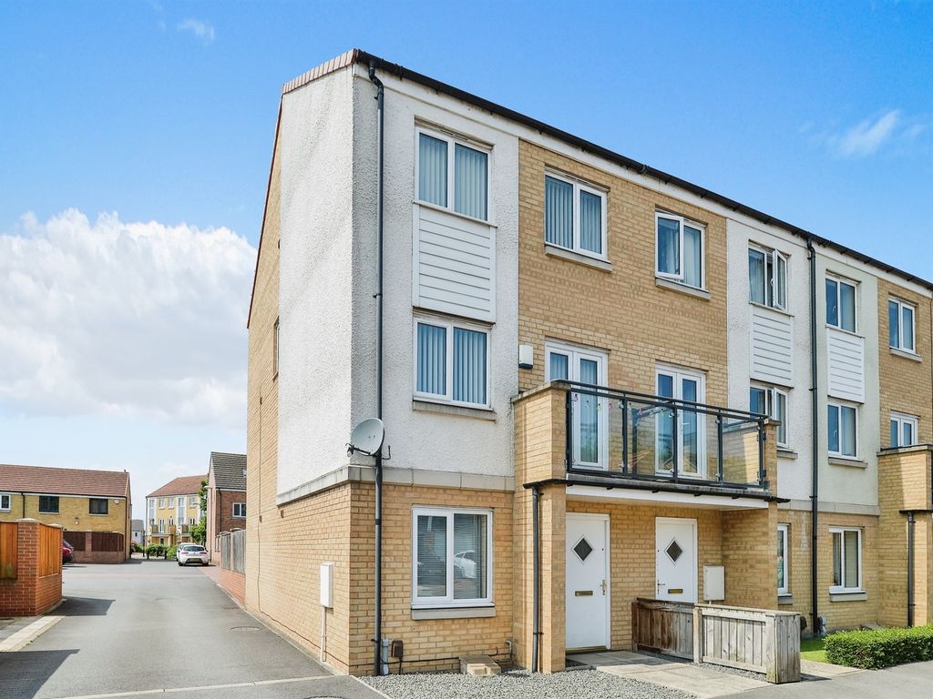 3 bed end terrace house for sale in Deepdale Avenue, StocktonOnTees