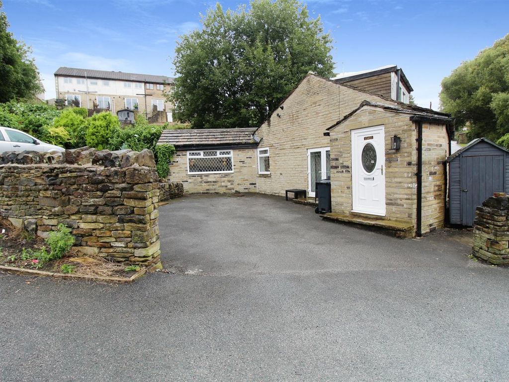 2 bed cottage for sale in Haycliffe Lane, Bradford BD5, £180,000 Zoopla
