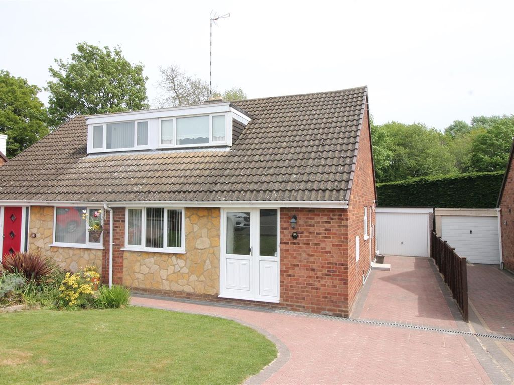 2 bed property for sale in Windermere Close, Daventry NN11 Zoopla