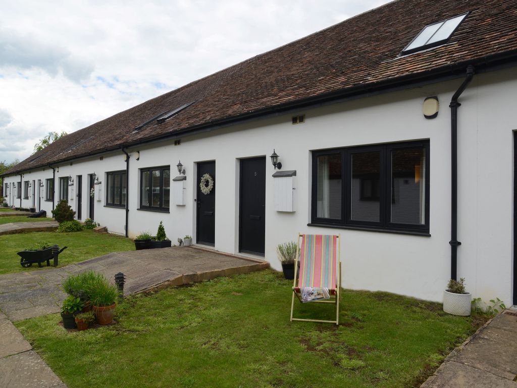 2 bed mews house for sale in Kingsbury Mews, St.Albans AL3 Zoopla
