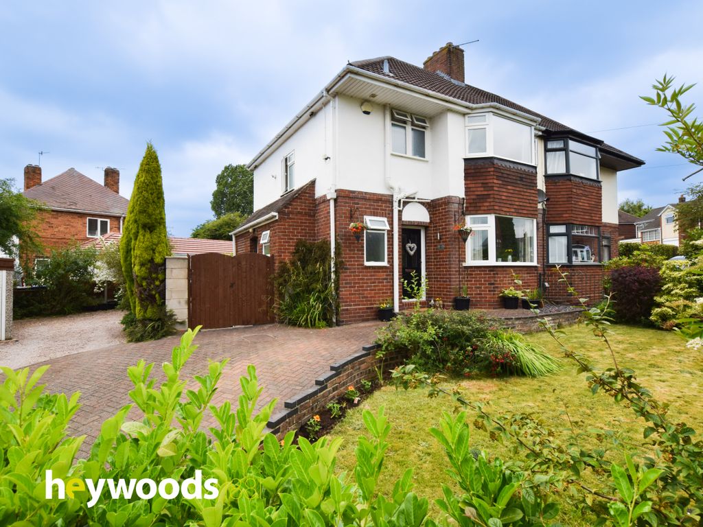 3 bed semidetached house for sale in Moorthorne Crescent, Bradwell