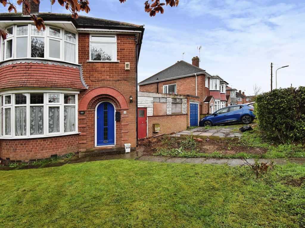 3 bed semidetached house for sale in Limetree Avenue, Birstall