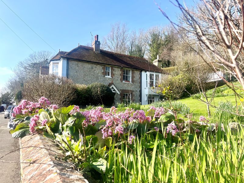 3 bed semidetached house for sale in North Road, Hythe CT21, £450,000