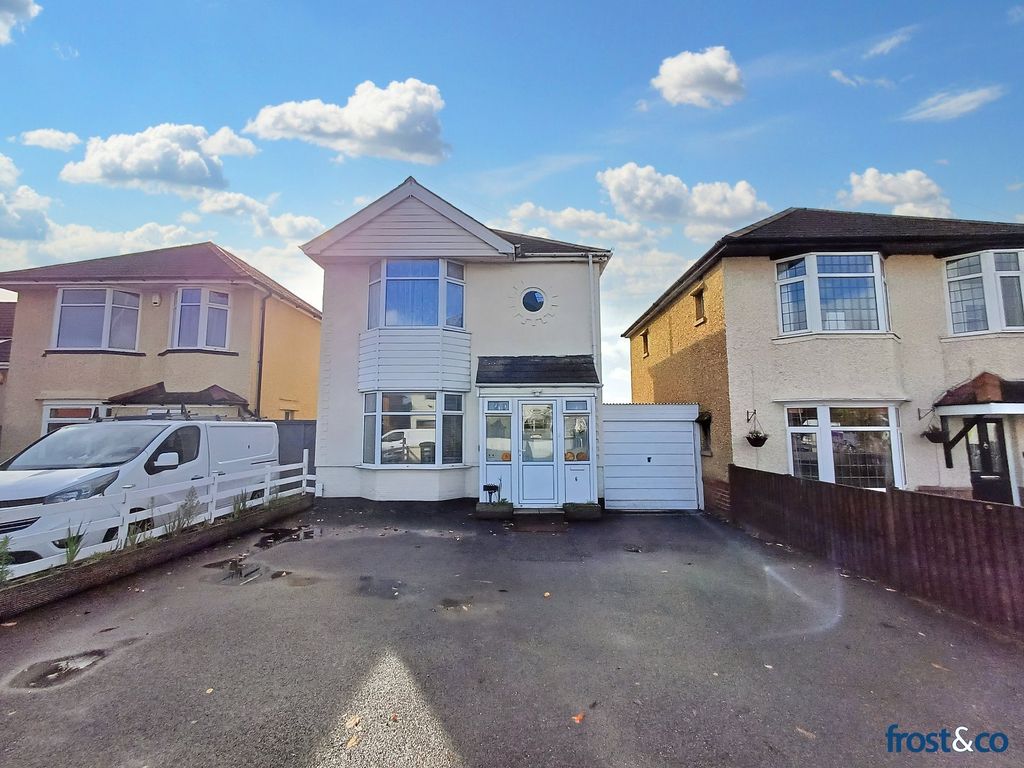 3 bed detached house for sale in Herbert Avenue, Parkstone, Poole
