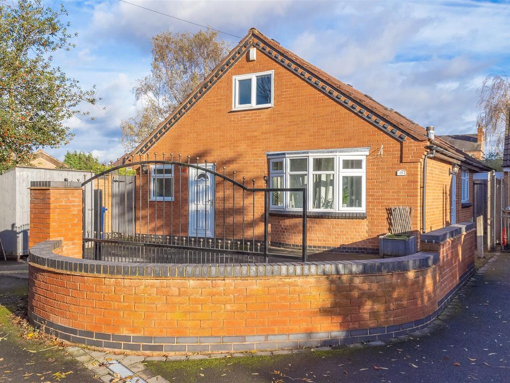 4 bed detached bungalow for sale in Orchard Close, Breaston, Derby DE72