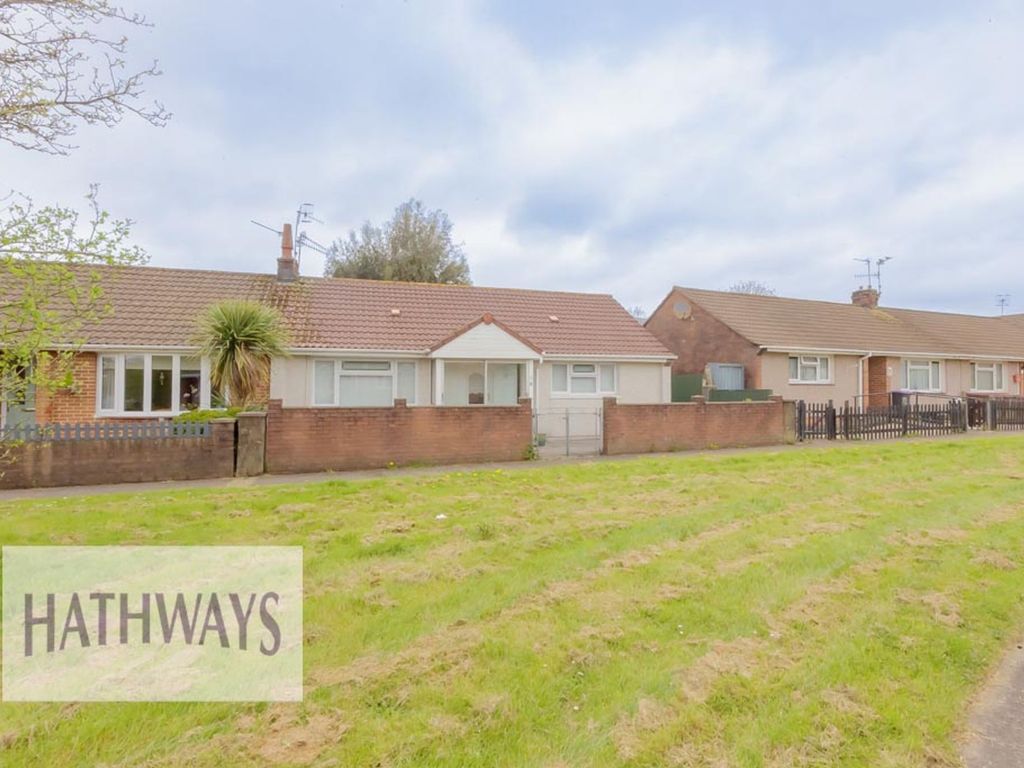 2 bed semidetached bungalow for sale in Gainsborough Close, Llantarnam
