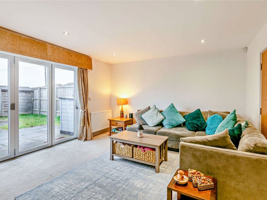 3 bed detached house for sale in Hookstone Chase, Harrogate, North