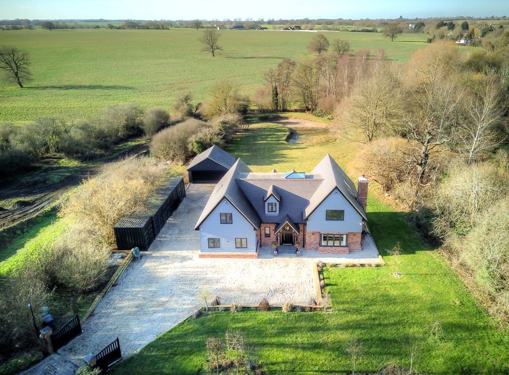 4 bed detached house for sale in Harlow Road, Moreton CM5 Zoopla