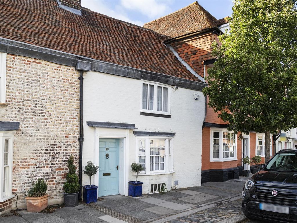 2 bed terraced house for sale in Abbey Street, Faversham ME13 Zoopla