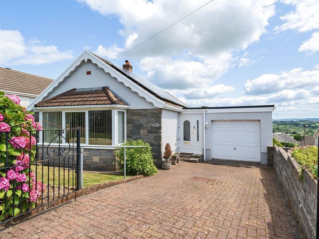 2 bed detached bungalow for sale in Oaklands, Swiss Valley, Llanelli SA14, £210,000 Zoopla