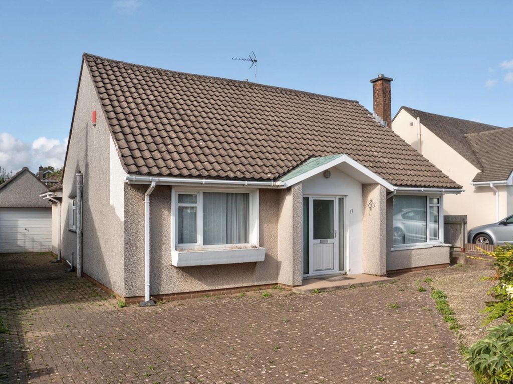 3 bed detached bungalow for sale in Craven Walk, Penarth CF64, £499,950