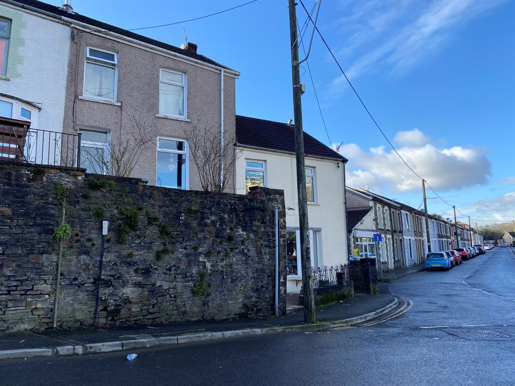 3 bed terraced house for sale in Maesycoed Road, Pontypridd CF37 Zoopla