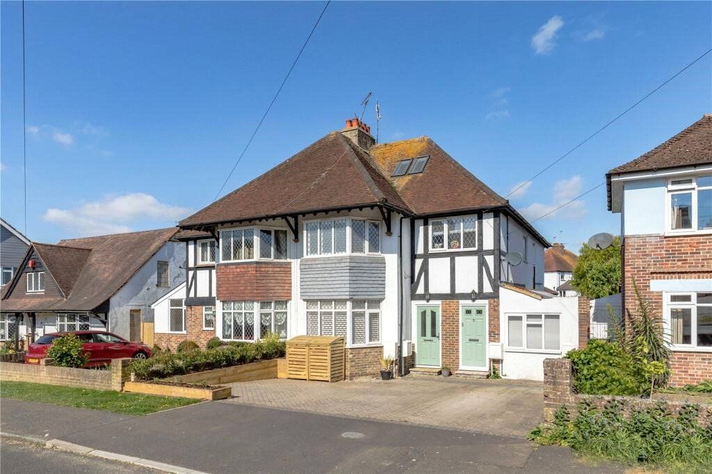 3 bed for sale in Oxen Avenue, ShorehamBySea, West Sussex