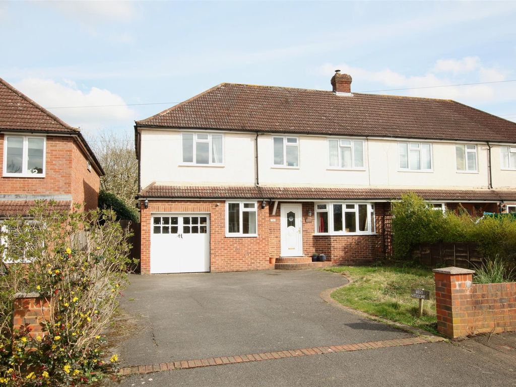 4 bed semidetached house for sale in Hazel Way, Fetcham KT22, £765,000