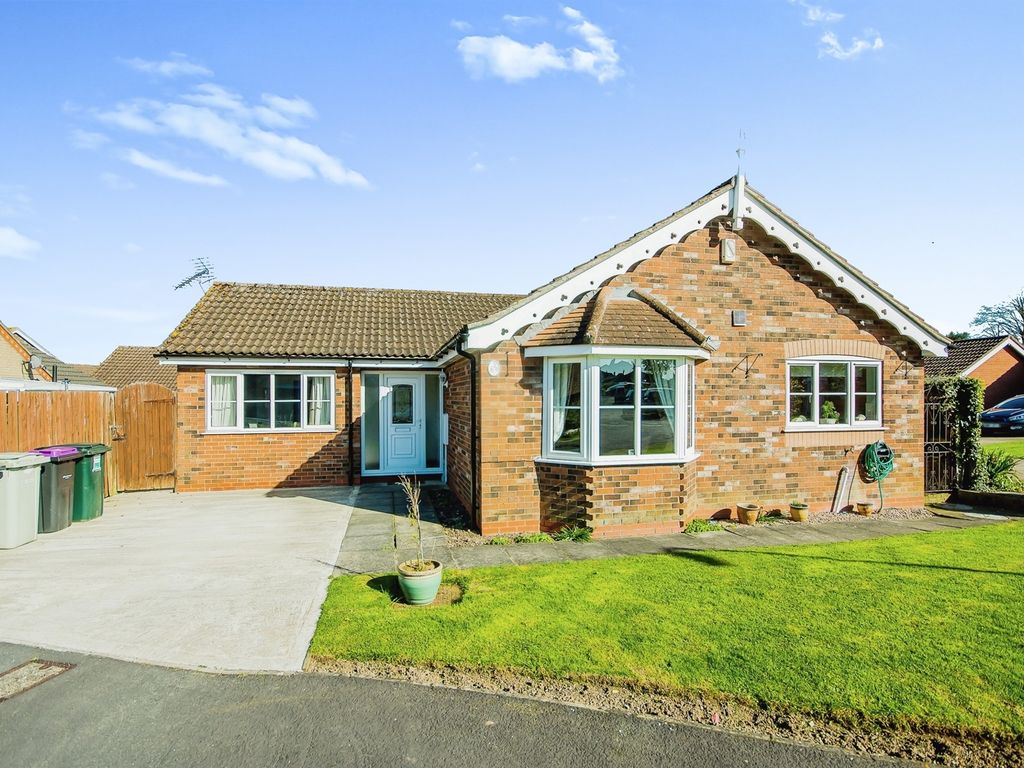 4 bed detached bungalow for sale in Hastings Drive, Wainfleet, Skegness