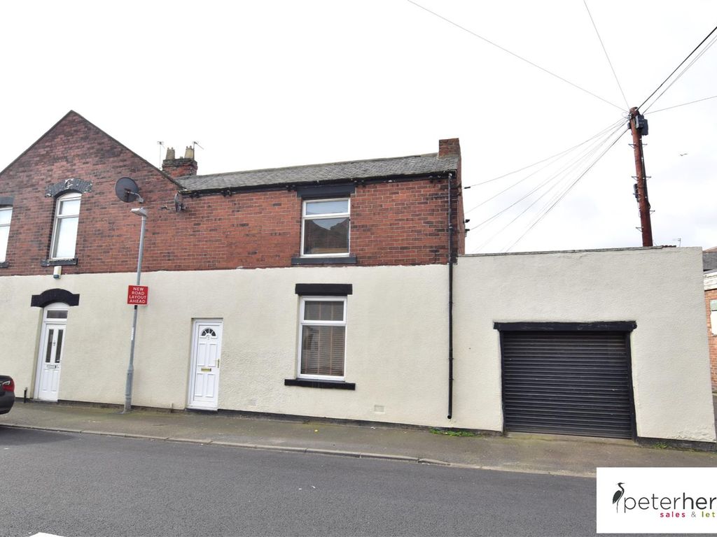 2 bed flat to rent in Clarence Street, Southwick, Sunderland SR5 Zoopla