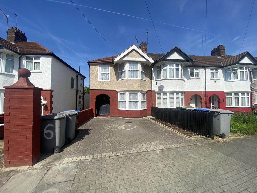 Dors Close, Kingsbury NW9  