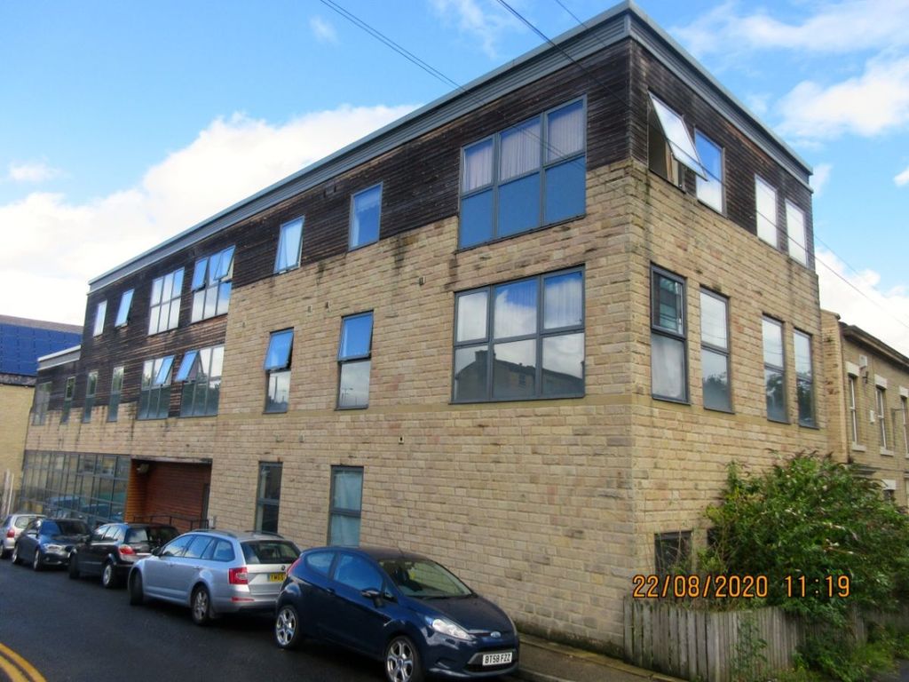 1 bed flat for sale in Flat, Hallgate, Bradford BD1, £5,000 Zoopla