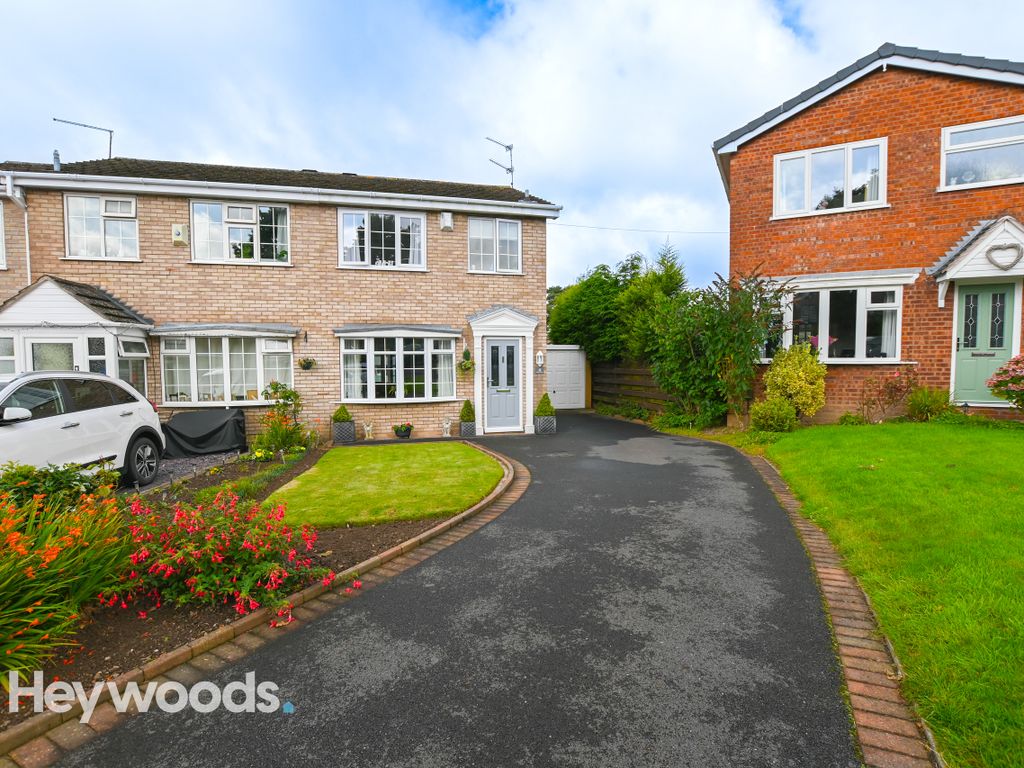 3 bed semidetached house for sale in Mansfield Close, Clayton