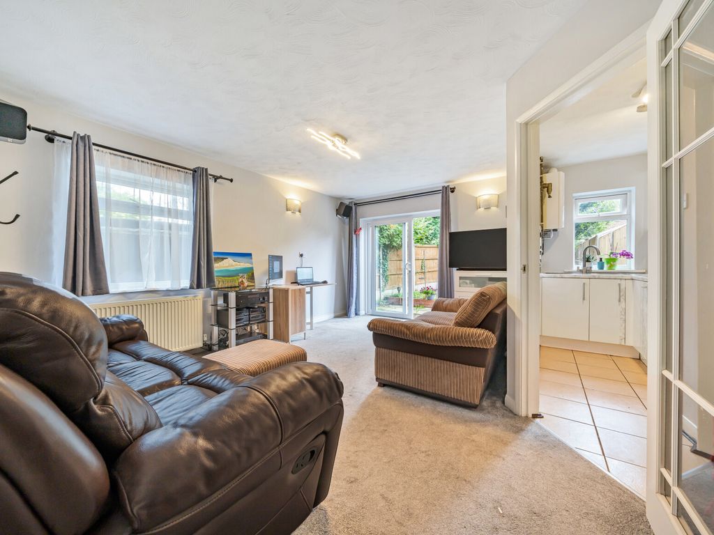 1 bed end terrace house for sale in Dore Gardens, Morden SM4, £360,000