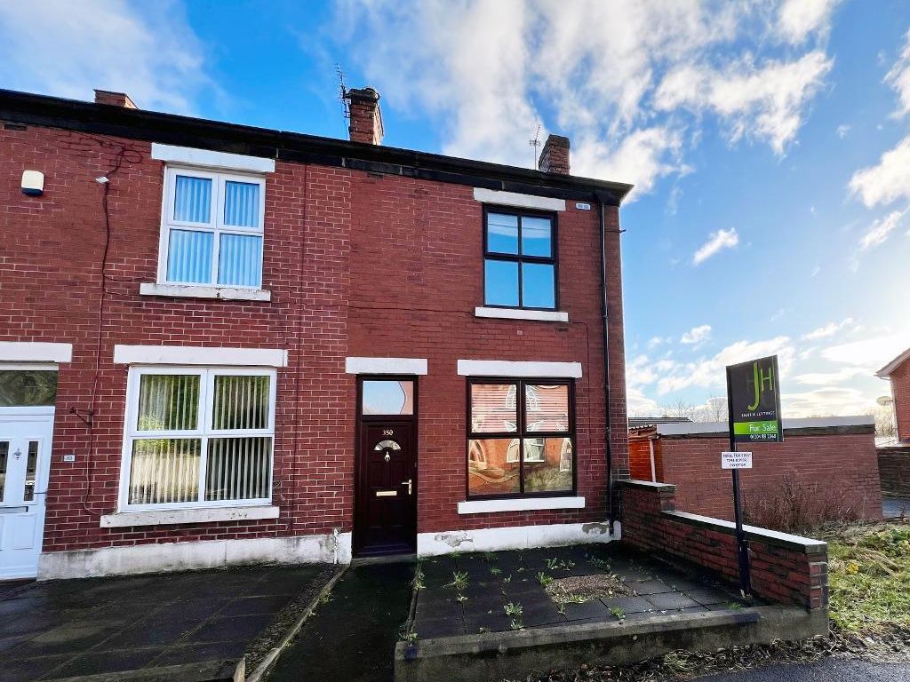 2 bed end terrace house for sale in Road, Greenmount, Bury