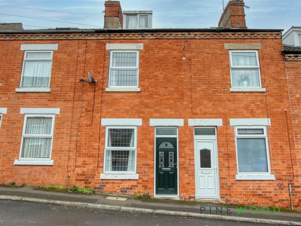 3 bed terraced house for sale in Norfolk Street, Worksop S80, £100,000