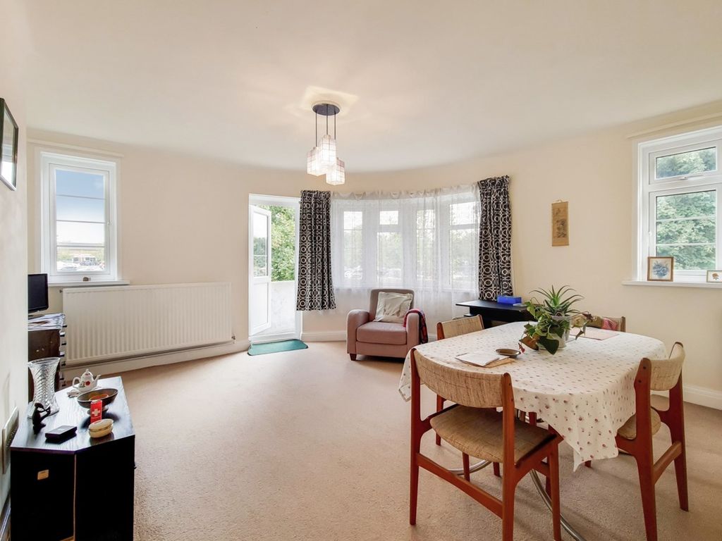 Lemna Road Leytonstone E11  