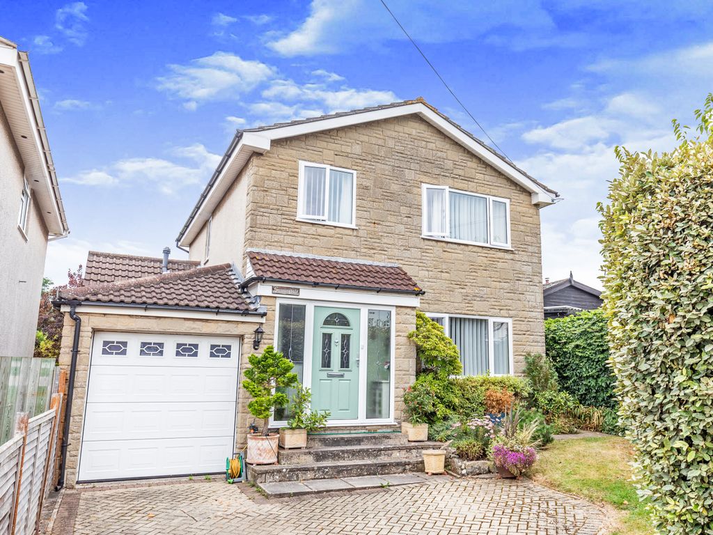 4 bed detached house for sale in Vereland Road, Hutton, WestonSuper