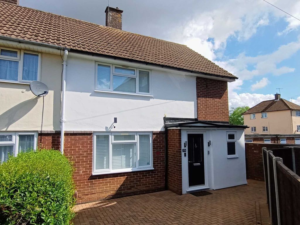 3 bed property for sale in Boxted Road, Warners End HP1, £425,000 Zoopla