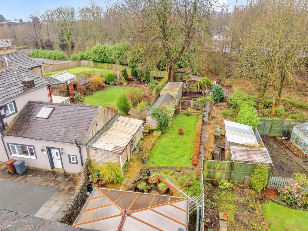 2 bed detached house for sale in Greenfield Road, Colne BB8, £320,000