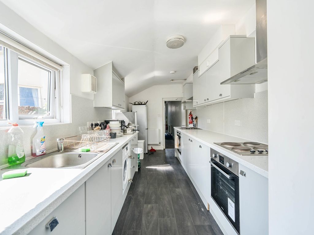 5 bed terraced house for sale in Stapleton Road, Bristol, Somerset BS5