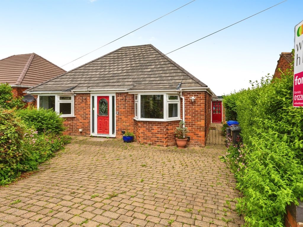 2 bed detached bungalow for sale in Hollin Busk Lane, Deepcar