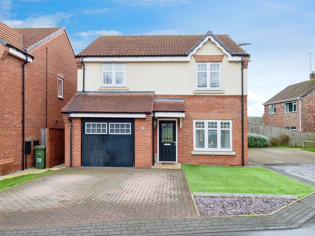 4 bed detached house for sale in Hawthorne Grange, Pontefract WF8, £