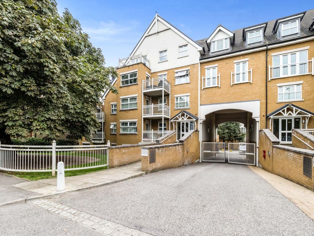 1 bed flat for sale in 46 High Road, Buckhurst Hill IG9 Zoopla