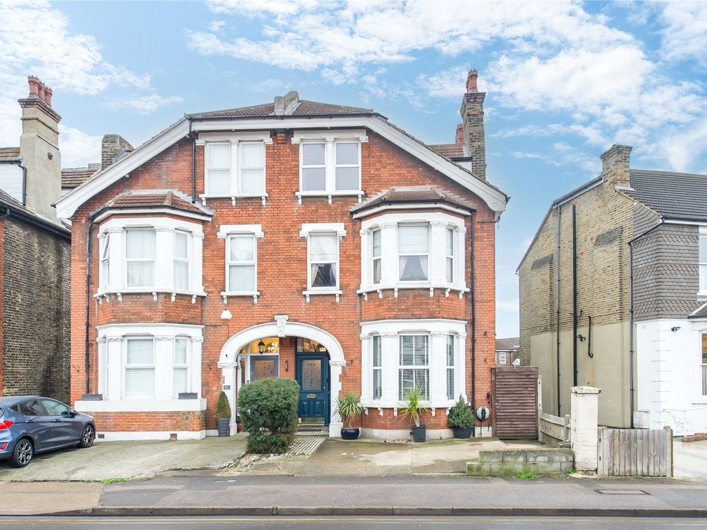 5 bed semidetached house for sale in Pelham Road, Gravesend, Kent DA11