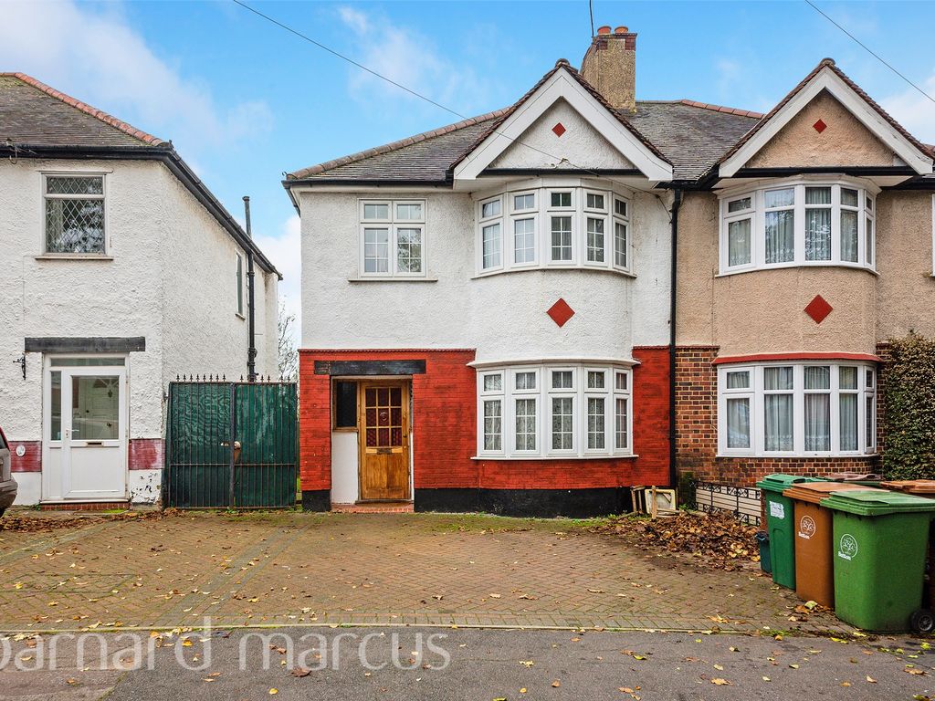 3 bed semidetached house for sale in Aldwick Road, Beddington, Croydon