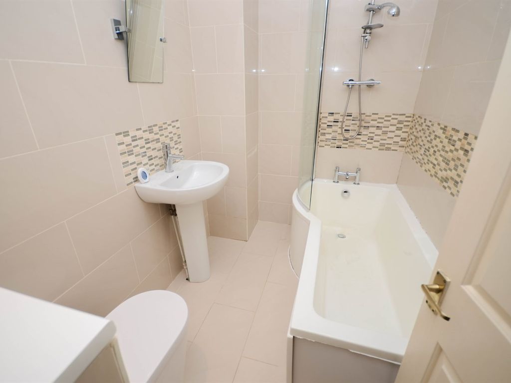 2 bed flat for sale in St. Vincent Street, South Shields NE33, £49,500