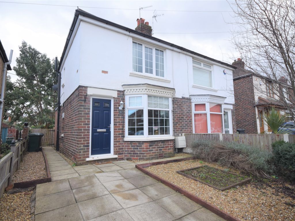 2 bed semidetached house to rent in Shakespeare Avenue, Sprotbrough