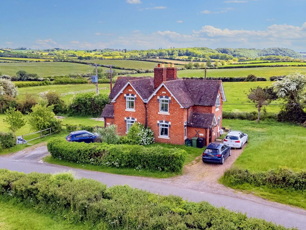 4 bed cottage for sale in Abbots Lench, Evesham WR11 Zoopla