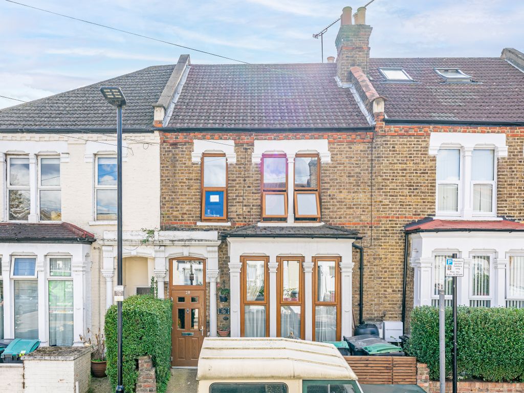 5 bed terraced house for sale in Hermitage Road, London N4 Zoopla