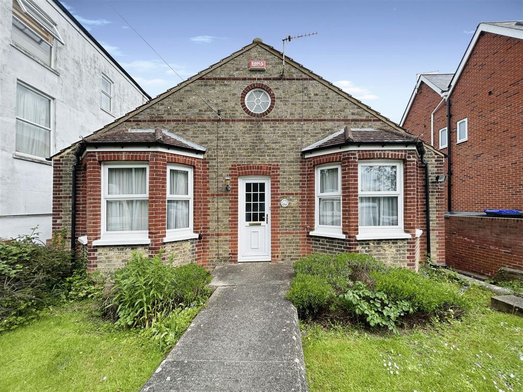 3 bed detached bungalow for sale in Pegwell Road, Ramsgate CT11 Zoopla