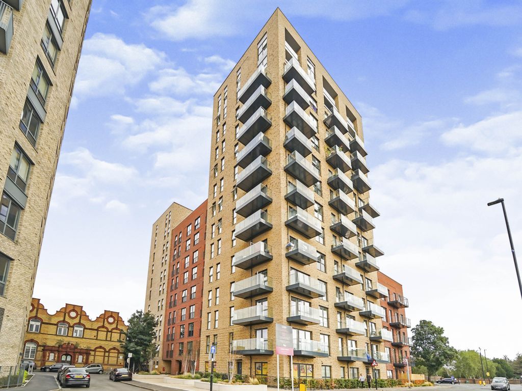 3 bed flat for sale in Merrick Road, Southall UB2 Zoopla