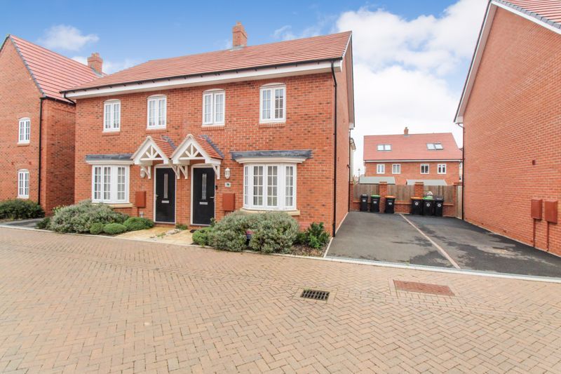 3 bed semidetached house for sale in Archer Street, Great Denham MK40