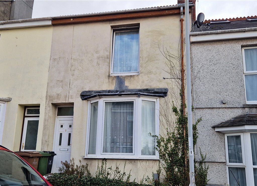 2 bed terraced house for sale in Harbour Avenue, Camels Head, Plymouth