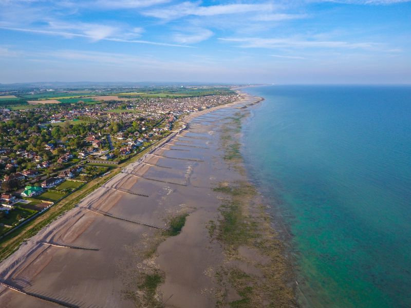 5 bed property to rent in Sea Way, MiddletonOnSea, Bognor Regis PO22